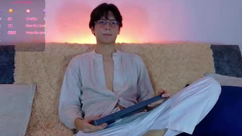 Snapshot of lui_x_dust chatting on February 2026 04:02:01 AM Lui online show from February 2026 04:02:01 AM