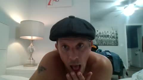 luiggii0904 online show from December 2024 06:13:02 AM