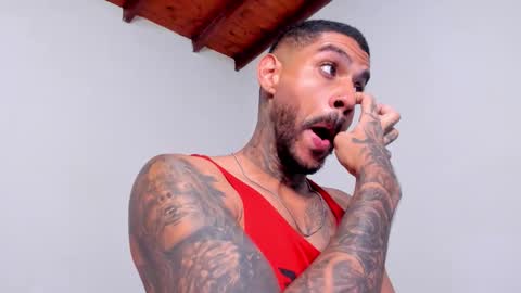 Luigi Vitale online show from September 2025 03:52:01 AM