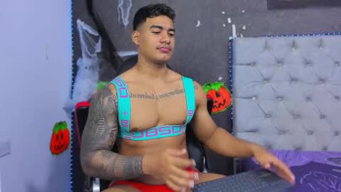 Snapshot of luigi_hot_ chatting on November 2025 03:58:02 PM Luigi Independent model online show from November 2025 03:58:02 PM