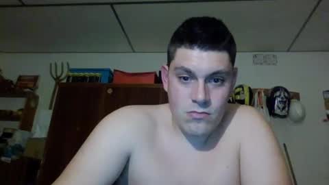 Snapshot of luis2423 chatting on December 2024 12:23:01 AM A slave to the mistress.. un esclavo para las amas dominantes. online show from December 2024 12:23:01 AM