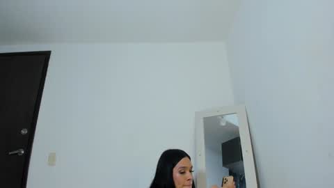   Luisa Fernanda  online show from December 2024 03:04:02 AM