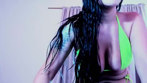 Snapshot of luisaa_diaz_ chatting on February 2026 04:22:01 PM Luisa Diaz online show from February 2026 04:22:01 PM