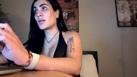 Luisa Monsters online show from November 2025 05:59:01 PM