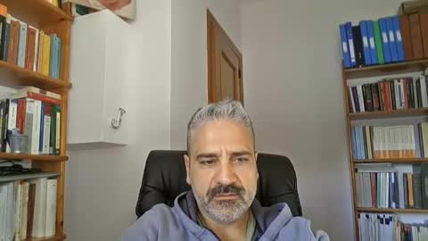 Luis online show from November 2025 10:04:02 AM