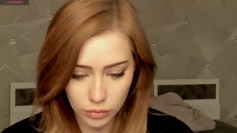 Lizzy online show from December 2025 12:47:01 PM