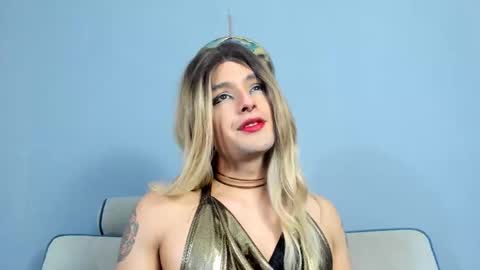 Luka Castillo online show from December 2025 06:27:01 PM