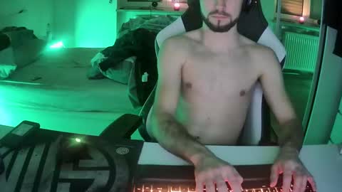 lukasschoetz online show from January 2025 04:27:01 PM