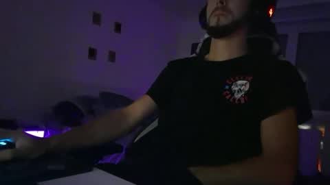 lukasschoetz online show from September 2025 09:19:01 PM