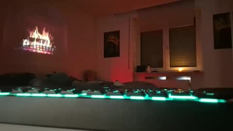 lukasschoetz online show from November 2025 09:05:02 PM