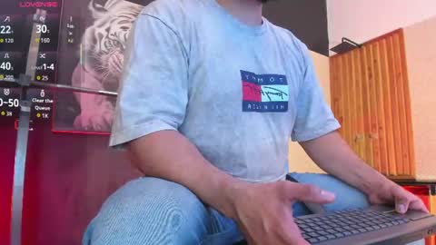 Snapshot of luke__09 chatting on July 2026 11:34:01 AM LUKE online show from July 2026 11:34:01 AM