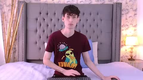 luke_carter online show from September 2025 01:00:01 PM