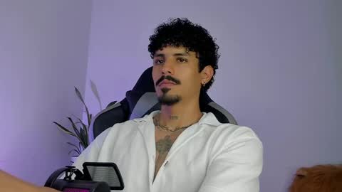 Luke Taylor online show from April 2026 01:45:02 PM