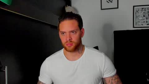 Snapshot of lukeglanton17 chatting on February 2025 10:28:01 PM Luke online show from February 2025 10:28:01 PM