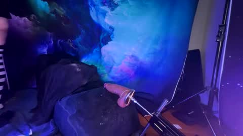 lukewilde online show from April 2026 08:06:01 AM