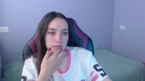 Vicky online show from December 2025 04:36:01 PM