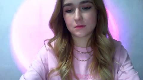 Snapshot of lulu_baby1 chatting on February 2025 08:38:02 PM Lulu Baby18 online show from February 2025 08:38:02 PM