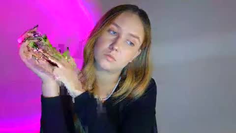 Snapshot of lulu_baby1 chatting on October 2025 02:50:01 PM Lulu Baby18 online show from October 2025 02:50:01 PM