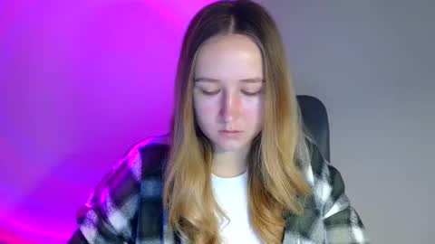 Snapshot of lulu_baby1 chatting on November 2025 08:03:01 AM Lulu Baby18 online show from November 2025 08:03:01 AM