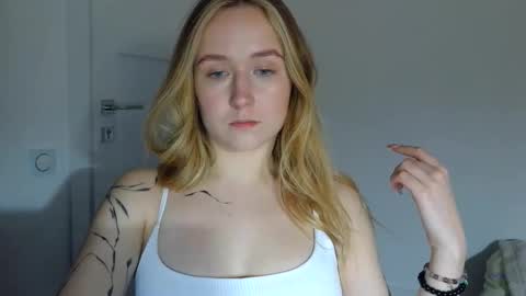 Lulu Baby18 online show from March 2026 08:46:02 PM