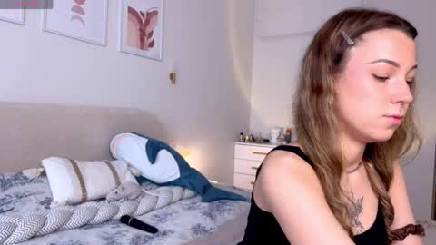 lulu berry online show from May 2026 02:40:02 AM