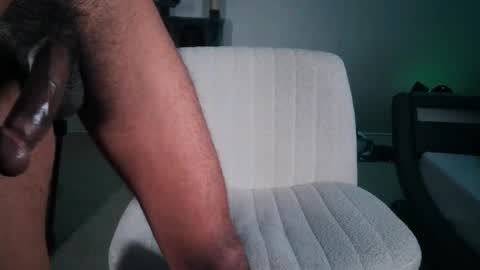 Snapshot of luminouscummer chatting on December 2024 08:47:01 AM luminous online show from December 2024 08:47:01 AM