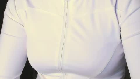 Snapshot of luna1vibe chatting on August 2026 01:59:01 AM luna1vibe online show from August 2026 01:59:01 AM