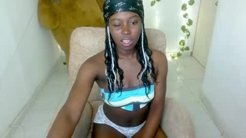 luna253951 online show from May 2026 02:03:01 PM