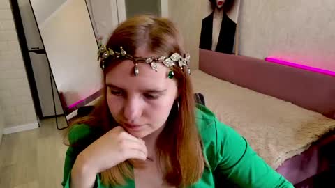 Luna online show from May 2026 07:04:01 PM