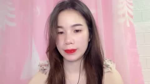 Luna online show from April 2026 05:57:01 PM