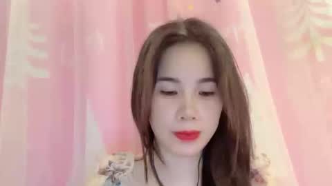 Luna online show from April 2026 03:33:02 AM