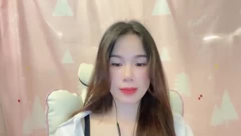 Snapshot of luna4739 chatting on May 2026 12:07:01 AM Luna online show from May 2026 12:07:01 AM