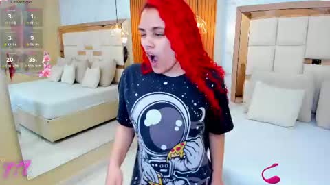 Snapshot of luna__vegga chatting on August 2026 06:22:01 PM Luna online show from August 2026 06:22:01 PM