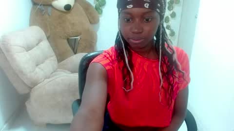 luna_bella882689 online show from June 2026 02:33:01 PM