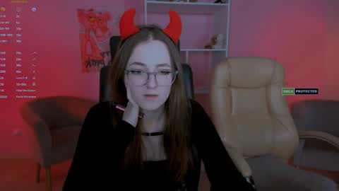 Snapshot of luna_berryy chatting on February 2025 11:28:02 PM luna_berryy online show from February 2025 11:28:02 PM