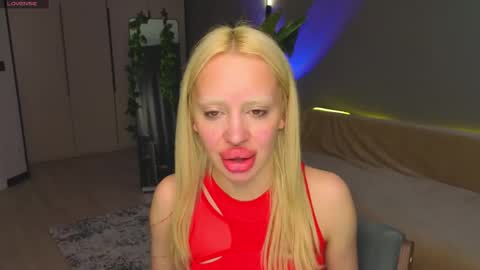 luna_beverly online show from May 2026 08:57:02 PM