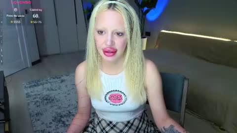 Snapshot of luna_beverly chatting on June 2026 09:06:02 PM luna_beverly online show from June 2026 09:06:02 PM