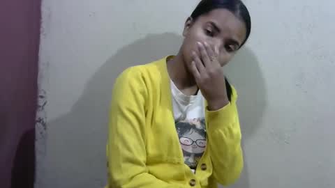 Laura online show from May 2026 04:08:02 AM
