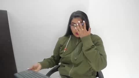 Snapshot of luna_dumont chatting on January 2026 11:15:02 AM luna online show from January 2026 11:15:02 AM