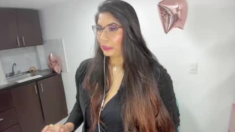 Snapshot of luna_dumont chatting on February 2026 11:26:02 AM luna online show from February 2026 11:26:02 AM