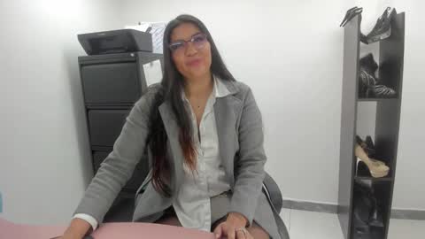 Snapshot of luna_dumont chatting on February 2026 11:17:01 AM luna online show from February 2026 11:17:01 AM