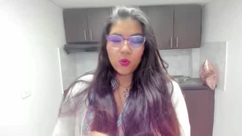 Snapshot of luna_dumont chatting on February 2026 11:07:01 AM luna online show from February 2026 11:07:01 AM