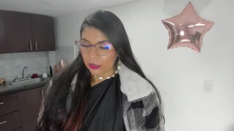 Snapshot of luna_dumont chatting on March 2026 11:01:02 AM luna online show from March 2026 11:01:02 AM