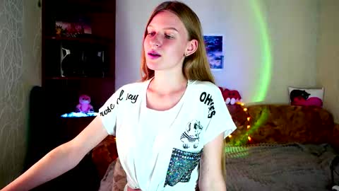 Snapshot of luna_evan chatting on October 2025 09:28:02 AM luna_evan online show from October 2025 09:28:02 AM