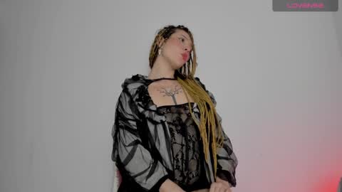 Snapshot of luna_hazard chatting on December 2024 02:53:01 AM luna_hazard online show from December 2024 02:53:01 AM