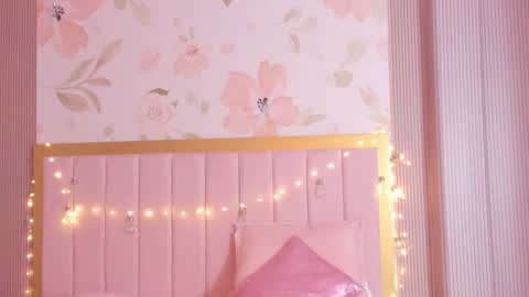 luna_hot_ass online show from November 2025 02:42:02 AM