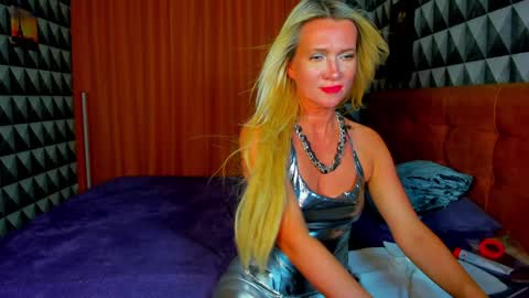 Snapshot of luna_lew1s chatting on January 2025 11:56:01 AM luna_lew1s online show from January 2025 11:56:01 AM