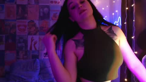 luna_limerence online show from April 2026 10:15:02 PM
