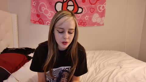 Luna online show from December 2024 08:44:02 AM