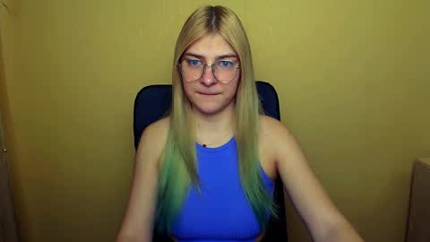 Luna online show from February 2025 09:11:01 AM